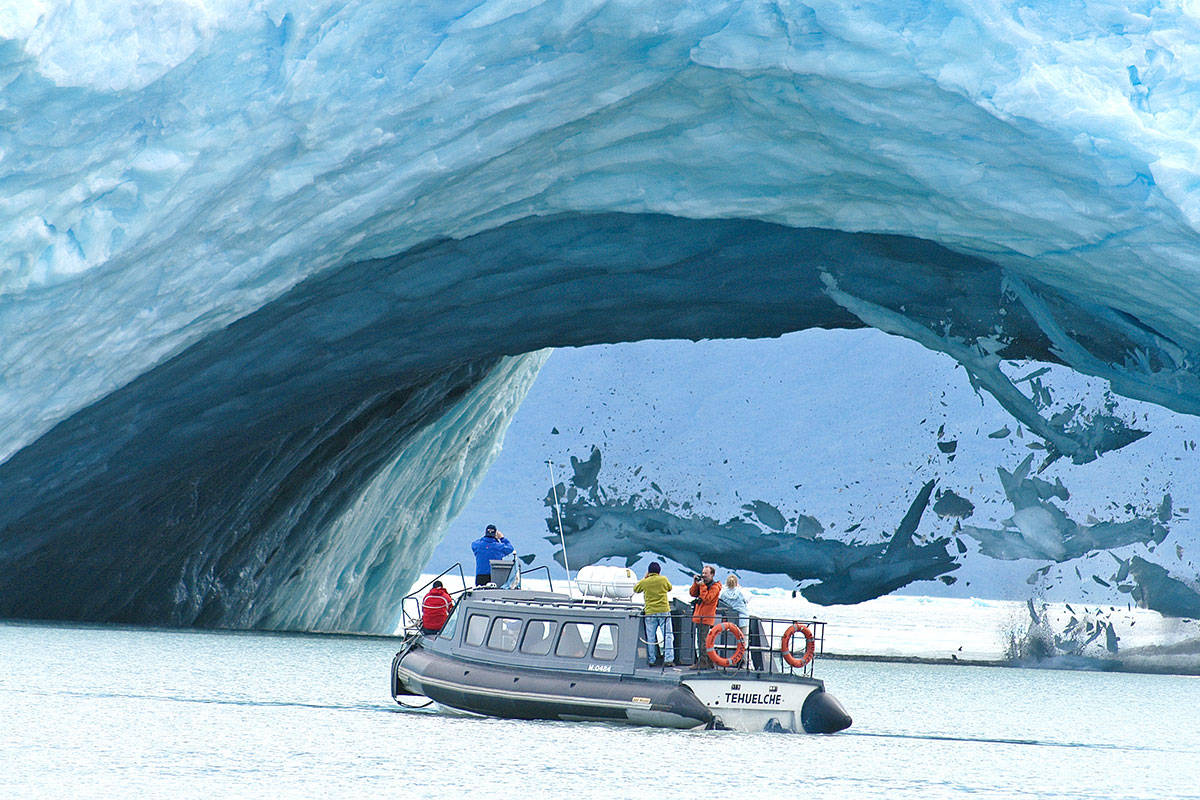 PASSARELAS DO GLACIAR COM SAFARI NAUTICO